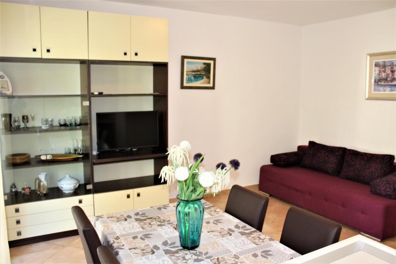 Apartments Raos Макарска Екстериор снимка